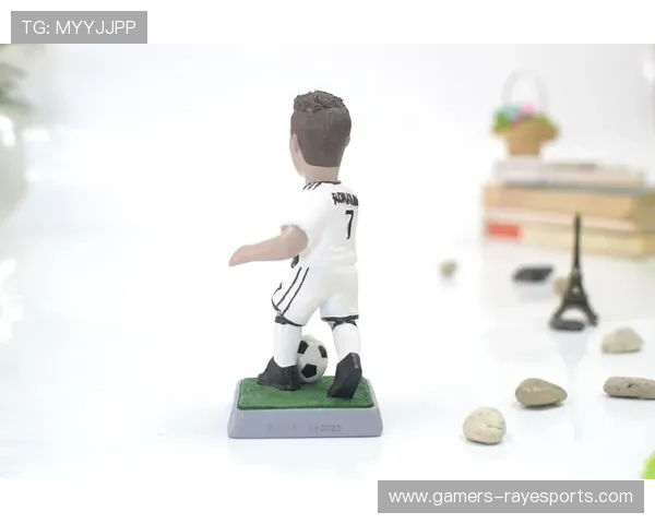 足球球星手办批发商优质货源直供助力收藏与礼品市场